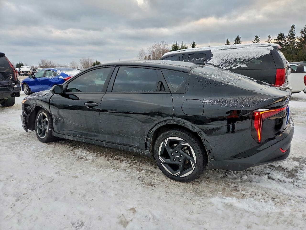 🚨 تنويه مهم
هذه السيارة معروضة في المزاد الأمريكي 🇺🇸
والمزايدة والشراء تتم عن طريق مكتب الباخرة للمزادات 🇮🇶
🔥 تدخل بكتاب الشهداء
───────────────

🚗 السيارة: 2025 Kia K4
📅 تاريخ المزاد: 24/02/2026
⚠️ الضرر الرئيسي: أمامي
📏 المسافة: 24,775 ميل
🔧 المحرك: 2.0l 4
🔢 رقم الشاصي: 3KPFU4DE1SE076641

───────────────

🔥 مجاناً مجاناً مجاناً
📄 تقرير كارفاكس مجاني بدون أي مقابل
───────────────

🚗 سحب السيارة خلال 24 ساعة من وقت التسديد
💸 حسابات مخفّضة وعمولات أقل من السوق
───────────────

🚢 الشحن متوفر من:
🇺🇸 🇨🇦 جميع الولايات الأمريكية والكندية
➡️ شحن مباشر إلى العراق
➡️ العقبة – جبل علي – ميرسين
───────────────

🛃 تخليص كمركي كامل من ميناء أم قصر
🏔️ تخليص كمركي إلى إقليم كردستان
🇯🇴 شحن مباشر إلى عمّان (العقبة)
🇹🇷 شحن إلى ميناء ميرسين – تركيا
───────────────

🏢 فروع الشركة:
📍 الفرع الأول: بغداد – السيدية – الإعلام
📍 الفرع الثاني: الإمارات العربية المتحدة – الشارقة – الصناعية 4
───────────────

👥 مجموعة البيع والشراء:
https://www.facebook.com/share/g/17pXXBgeeU/?mibextid=wwXIfr

───────────────

🎵 TikTok:
https://www.tiktok.com/@al_bakhera?t=8qGOLioZlVE&_r=1

───────────────

📞 للاستفسار والتواصل     ***********
