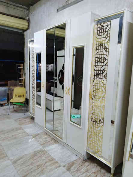 غرفة 6ابواب 8قطع 
للاستفسار ***********
