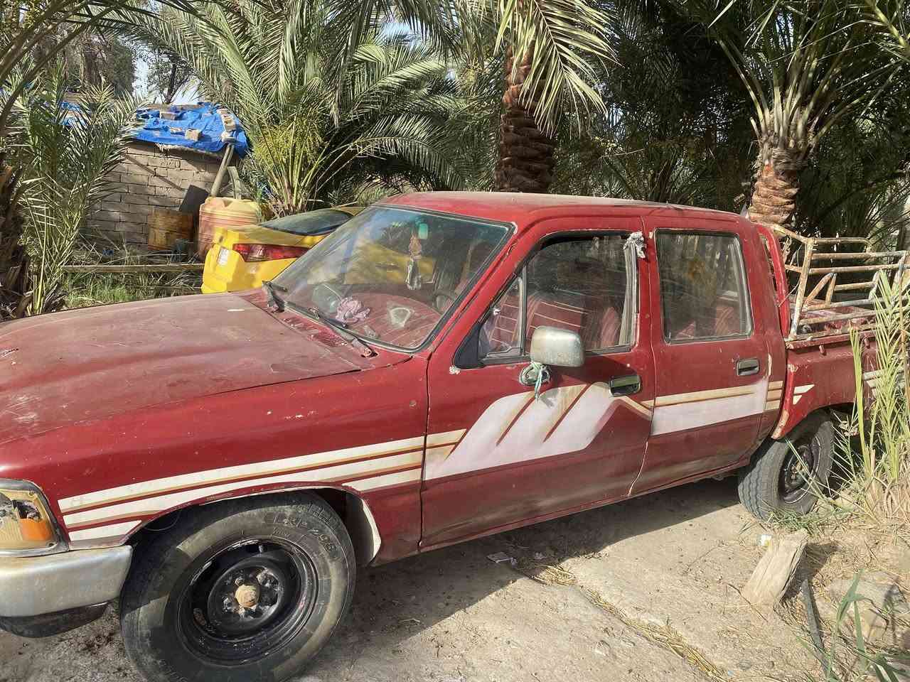 السلام عليكم تيوتا للبيع موديل ٩١ رقم مثنئ مشروع وطني رقم لماني سنويه ل٢٧ مكينه ثري واي  ناعمه دوشمه جديده السعر ٣٥ وبيها مجال   مكان ناصريه مركز قرب مجسر لجندي لاستفسار الاتصال ***********

