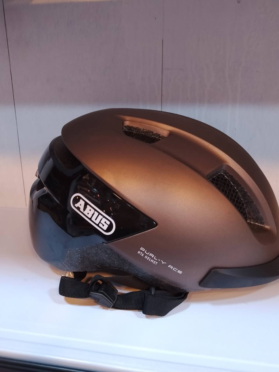 السلام عليكم طلعتلي هاي البيدرات والخوذ الي مهتم يراسلني خاص
***********
