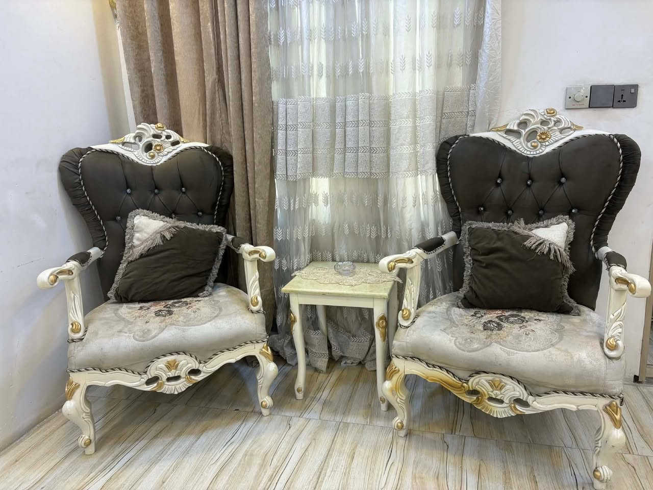 تخم ملكي عشر مقاعد نضيف جداً مابيه اضرار ٦٥٠


**إذا كنت صاحب هذا الإعلان وتريد حذفه لأي سبب، رجاءا أرسل رسالة إلى الدعم الفني**