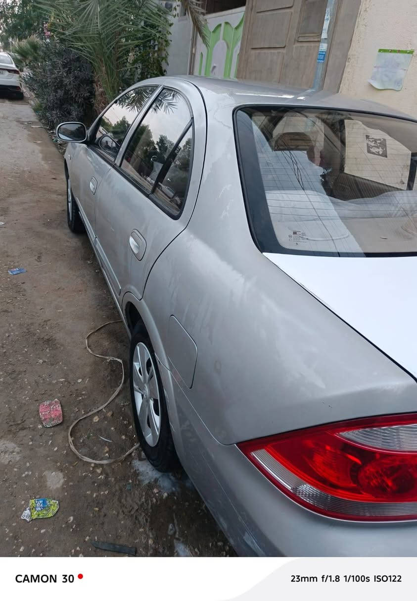 سلام عليكم نيسان صني لبيع المديل 2012  سياره تخم تاير حداديه جديده  سيارهبيه جرد بسيط مثل ما موضح بالصوره  تبريد ثلج  تتفئة  رقم انكليزي السياره 98  وبيه مجال  مكان سياره نجف جاهزة من كلشي  الستفسار عله رقم ***********
