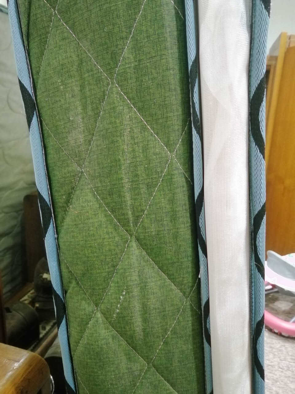 دوشك طبقتين مستعمل للبيع  ١٨٠×٢٠٠ سعر 75 وبي مجال ***********
