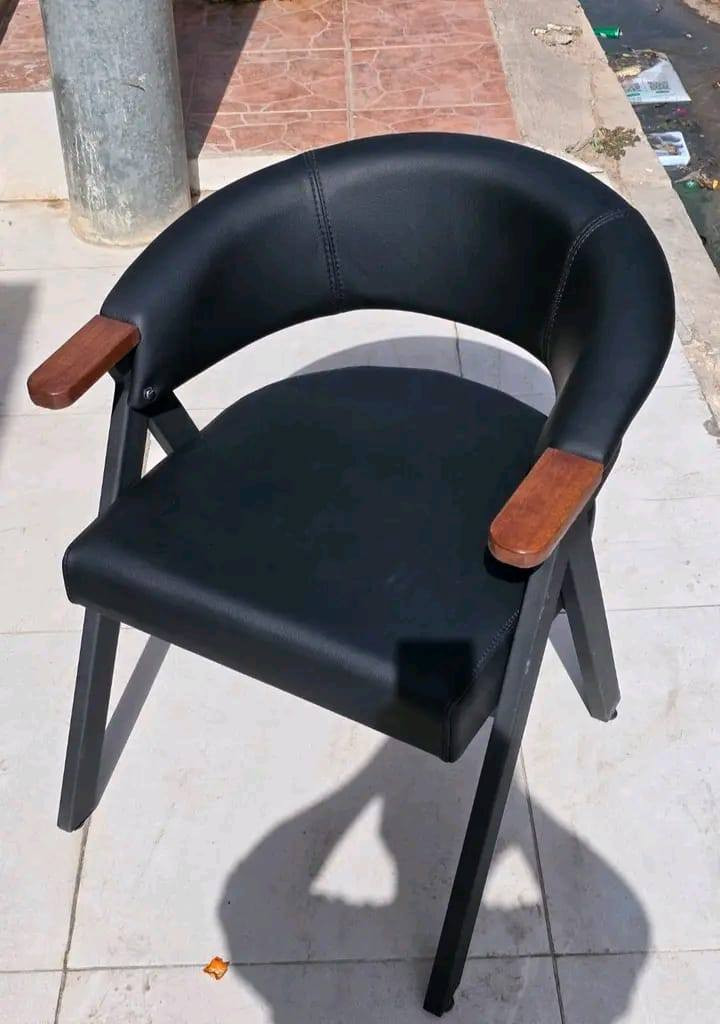 شعارنا الاناقه في الشكل 
     وعنوانا الجوده والمتانه في العمل وايادي ماهره
نقدم لكم انتاجنا الجديد من جلسات الحديد والمساطب المشتركه بين الحديد وخشب الجام الطبيعي:
الاسعار حسب الموديل 
هناك خصم  خاص حسب الكميه للمطاعم والكافيهات والمقاهي 
والحدائق الخاصه والعامه 
بظمان 5سنوات
مع امكانيه تصنيع اي نموذج خارج الصفحه
 للطلب والاستفسار مراسله الصفحه او الاتصال على الرقم
***********
***********
