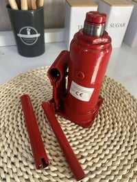 رافعة هيدروليكية • معدات سيارات