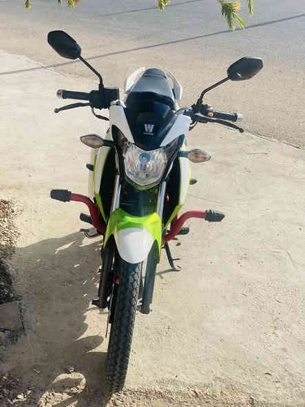 هاوجي موديل 23مسجل وكامل سنويه نكليزي للبيع دراجه نضيفه ونشاط خير من الله ***********
