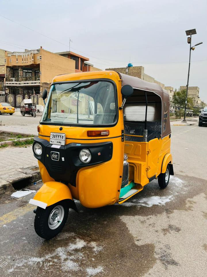 السلام عليكم شباب تكتك مديل 22 صفره رقم وسنويه
كفاله عامه التكتك نضيفه بمعنه الكلمه 
مكاني بغداد الحريه التكتك عارضها ب10 ملاين و200 وبيها مجال الشراي الرقم انتصال ***********
