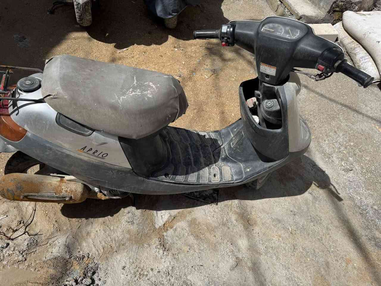 بطة
مثل ما مبين بالصور
نقصها بوربرين فقط
سعرها ١٧٥ الف


**إذا كنت صاحب هذا الإعلان وتريد حذفه لأي سبب، رجاءا أرسل رسالة إلى الدعم الفني**