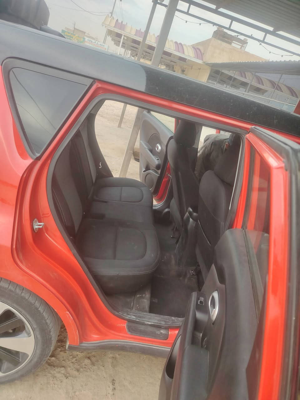 السلام عليكم البيع ومراوس حسب قناعه صول موديل ١٩ رقم بابل انكليزي سنويه ٣١ توكلر بلد حادث بنيد مبدل بيهه ٤ قطع صبغ بدون داخل فقط رش فقط ليبل واحد ١١٤
