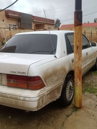 كراون • ١٩٩٨ • محرك ٣٠٠٠