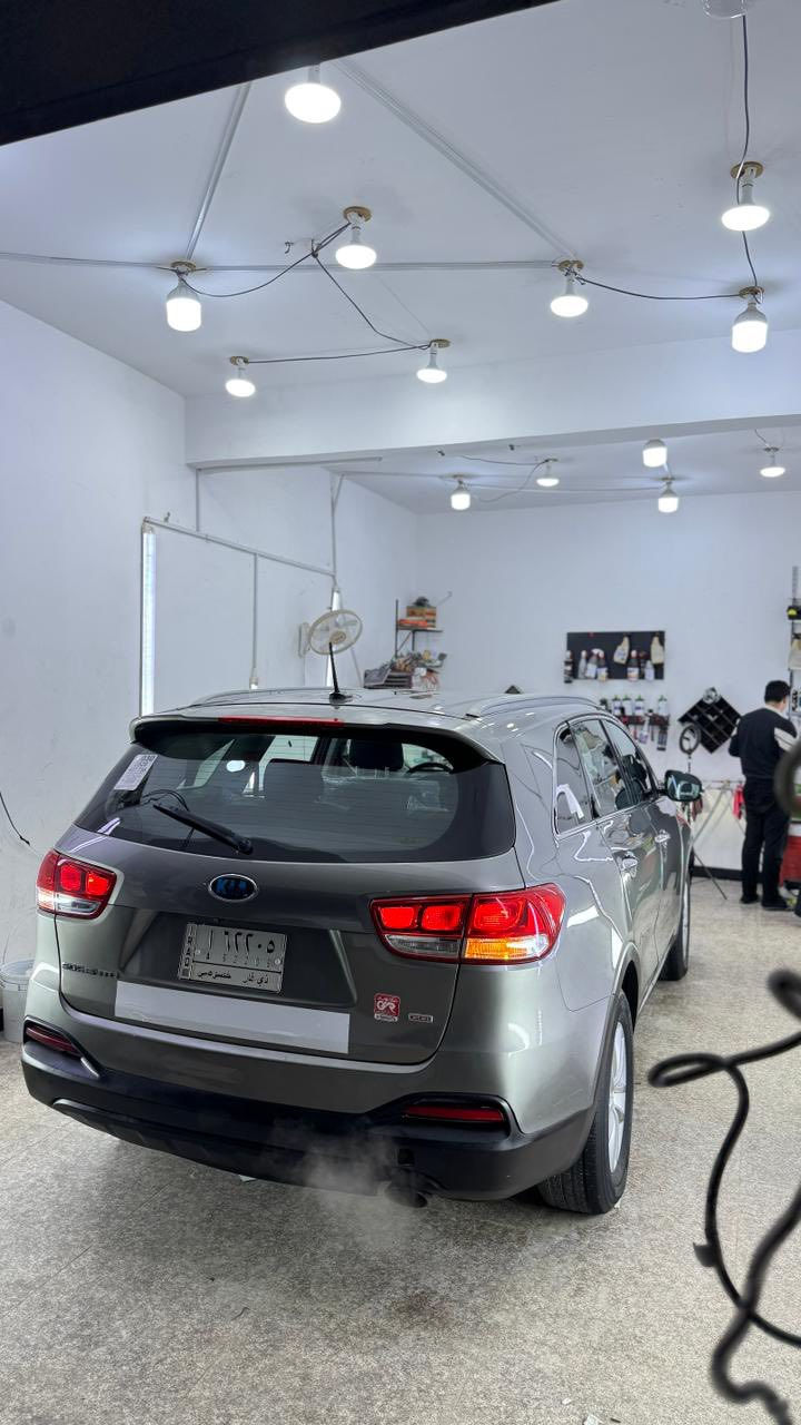 كيه سورنتو 2017              محرك 2400.                              حره كامله سياره انشاء الله مكاني ذي قار مركز 
*********** 
السعر 158
الشراي يتصل متوفر واتساب 
السياره تقرير تعمل وتسير وكل تفاصيل موجود داخل الصور
