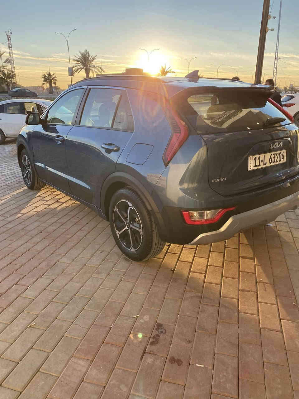 السلام عليكم 
كيا نيرو هايبرد ☘️2023 
مواصفات سيارة EX 
حساس خلفي 
رادارات محيطية 
كاميرا خلفية 
كشن كهرباء 
كشن جلد تدفئة
اشاير بالمرايا 
شفتات ستيرن
شاشه دجيتال 
اوتو هولد 
هاند بريك كهرباء 
محرك 1600 
تحديد مسار 
رادار امامي 
ابواب بصمه ترحيب
تشغيل عن بعد 
قطعتين تبريد 
رقم بغداد بأسمي 
ماشيه 38 الف مايل 
حادثها جاملغ سايق صبغ وبيها بارد باب سايق ما مصلح ع وضعه بدون دواخل ايرباك ستيرن وبردة 
سعرها 160 وبيها مجال 
مكانها الانبار الرمادي 
للاستفسار ***********
