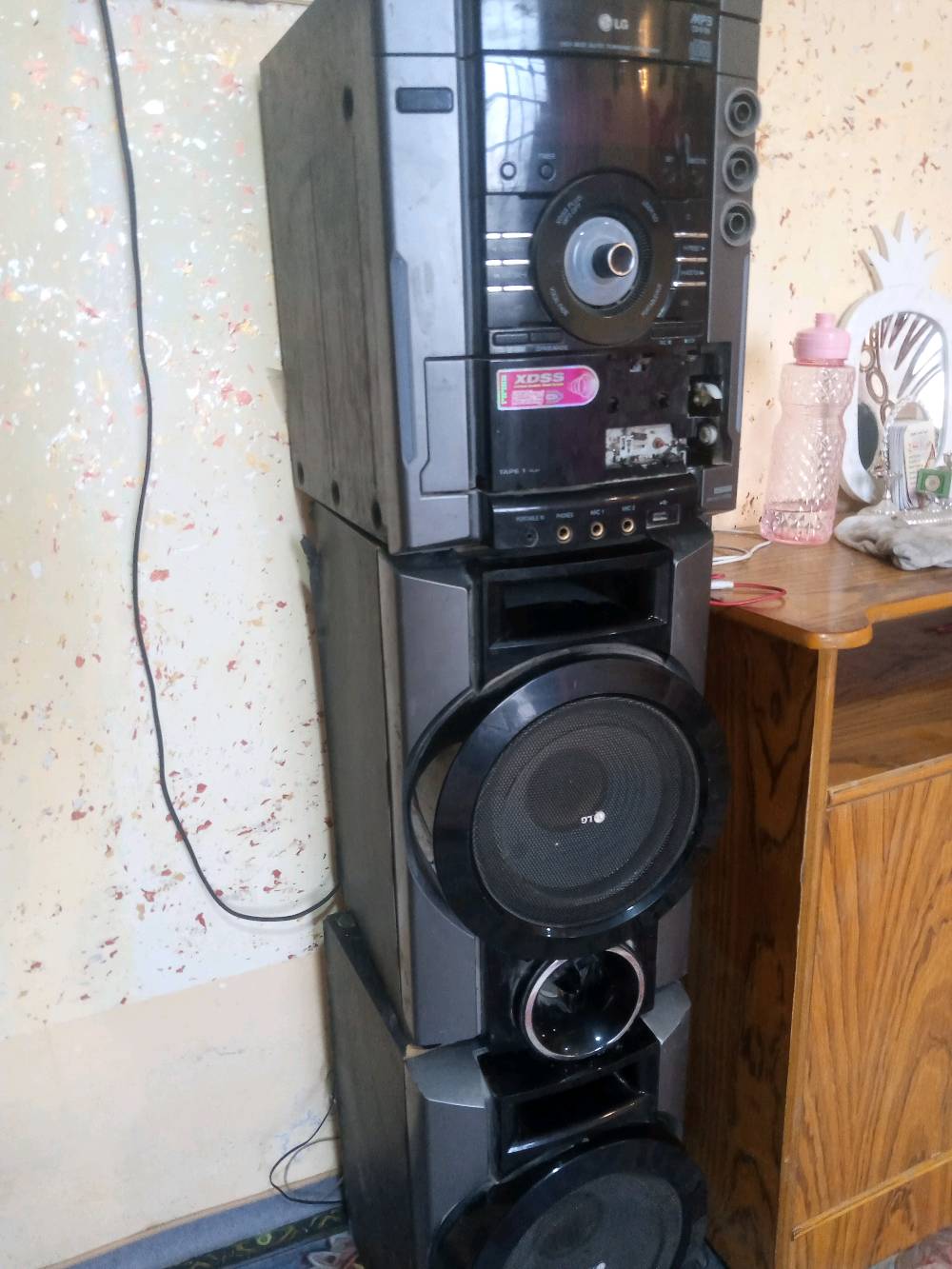 MP3 LG فول مواصفات صوته مضخم وعالي جداً الجهاز انتيكه حلو 
150 وبي مجال بصيط 

مكاني كربلاء حي الضباط 