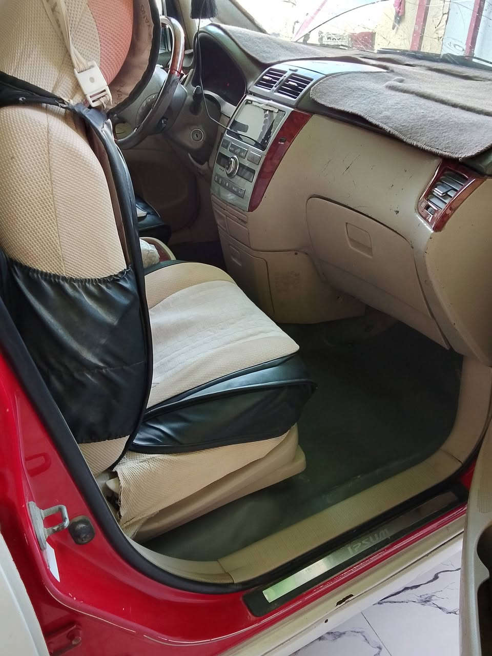 سلام عليكم ابصم للبيع مكينه كير تخم تاير حداديه نضيف خصوصي تحويل مباشر سنويه 29اسعر 100بيه مجال 
رقم الهاتف ***********
