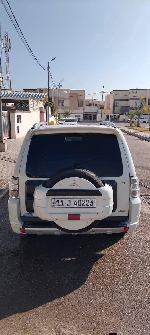 .للبيع فقط ب(108$)وبيها مجال بدون مراوس بالنجف في معارض النجف الجديدة بمعرض بركات المصطفى
متسوبيشي( باجيرو )
موديل 2010 الحبتور تجي فول مواصفات المعروفة للأخير (1\1) رقم بغداد انگليزي الدولي مميز السنويةمجدد لسنة 2028

السيارة بيها صبغ عام بسبب واگعه عليها سقيفه شرط مو مگلوبة التكم ما متعورة ولا متچية أكفلها من الگلبة والتچية مشروطه بدون شواصي بدون دواخل للتكم الداخلية وأكفلها من الگص كماموضح مع کافةالتفاصيل بالفيديو المرفق بالمنشور مع الصور

السيارةجاهزة بمعنى الكلمة من داخلها وخارجها
وجاهزة ومكفولة من محرك وگير وحداديةوتبريد مع تخم تاير كلها جاهزة بأذن الله وكذلك أكفل شواصي و لغوود و الحوض و التكم الداخلية و اكفلها من الكص
 فول مواصفات : -
(فتحة ودبل گیر اتوماتیک و دبل تانکي مع هوكات خلفي و أمامي مع محرك ٦سلند حجم3500 وگیر 5 نمر  مع فورويل و سعتها 7راكب مع تبريد 3قطع
غرفتها جديدة
و لايتات زنون مع بلاجكتورات مع  حساسات خلفية و شاشة جبيرة وكروس سرعة، مع يدات الابواب نيكل و دواخل السيارة لونين و مطعم صاج ، تحكم المري كهرباء و أشاير بالمري ، شاشة كبيرة و كامرة مع سبير تعليگ و دمام وكراسي كهرباء ثنين 
  و بعد بيها مواصفات  )
 كفالة من گير و مكينة  و حدادية و تبريد
 
معروضة بسعر مناسب كلش ب(108$)ورقة و بيها مجال قليلة وماكو هيچ أسعار بالسوگ

 والشراي يتصل و يتدلل رقمي بيه واتساب غير متواجد بالفيس 
اقرا المنشور قبل الاتصال رجاءا

 ***********
