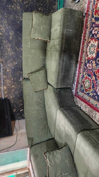 ميز طعام • يتكبر ويتصغر • الحرية الاولى