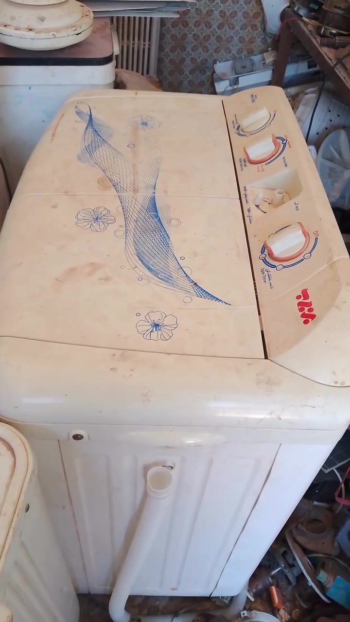 السلام عليكم غسالات ومراوح للبيع شرط الشغل 
فحص يومين المايعجبك يرجع 
للاستفسار اتصل. على  ***********
