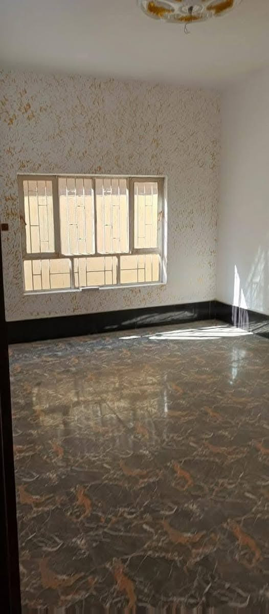 اللهم صل وسلم على نبينا محمد وعلى آله وصحبه أجمعين دار للبيع حله ابي غرق حي السلام خدمات كامله طابو صرف طابقين خط مولده ذهبي خط انترنت ارضي وطني المعامله واصله للضريبة جاهزه جيران ذهب بناء طابوق وصب كونكريت ت ***********
