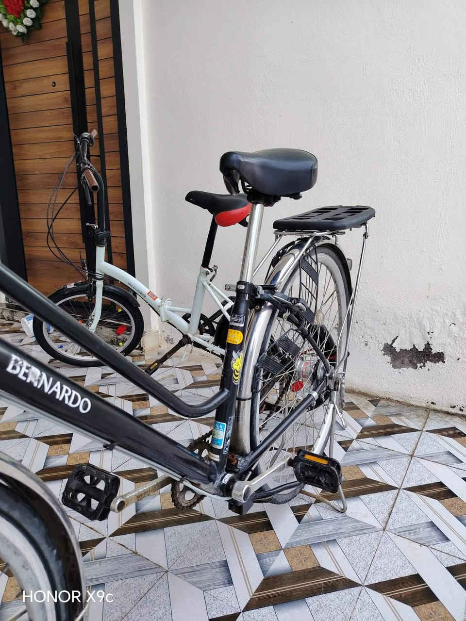 بايسکل للبيع حجم 27 دبل طاقه بداله أصلي جديد نظافه 100 الموقع الصوفيه مجمع السلام قرب نادي الصوفيه السعر ١١٠ألف وبيه مجال


**إذا كنت صاحب هذا الإعلان وتريد حذفه لأي سبب، رجاءا أرسل رسالة إلى الدعم الفني**