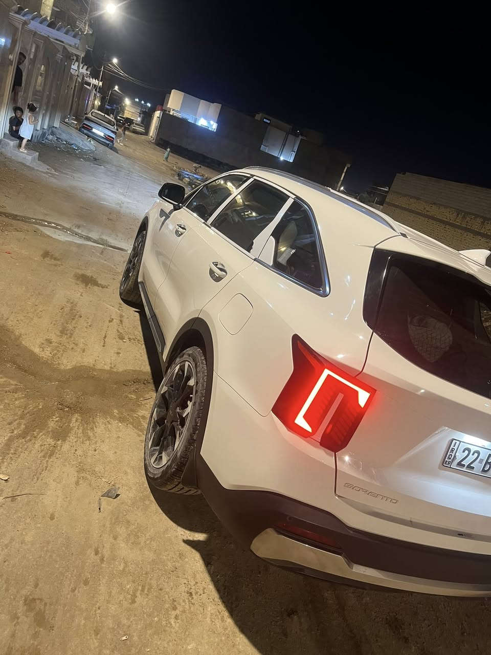 سلام عليكم للبيع سورنتو مديل 2024 
خليجي رقم اربيل سياره كفاله عدى 
لايت الايمن والايرباك الدشبول 
سياره فول مواصفات عدى البنراما 
السعر 265 
الرقم الهاتف ‭٠٧٧٠ ٦٦٢ ٩٠٣١‬
المكان البصره
الويل 20 
ايدشوب سياره فول عدى البنراما
