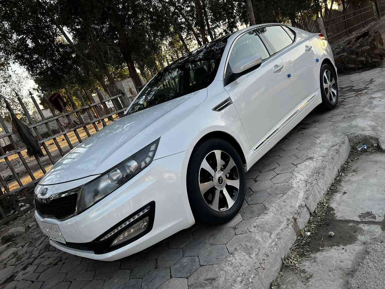 السلام عليكم كيا اوبتما موديل 2012 كفاله فول مواصفات بصمه بانوراما مري شفط حساسات مكينه 2000دوش  مكينه كير كفاله ماشيه 123 كم رقم بغداد مكان بغداد 
***********
