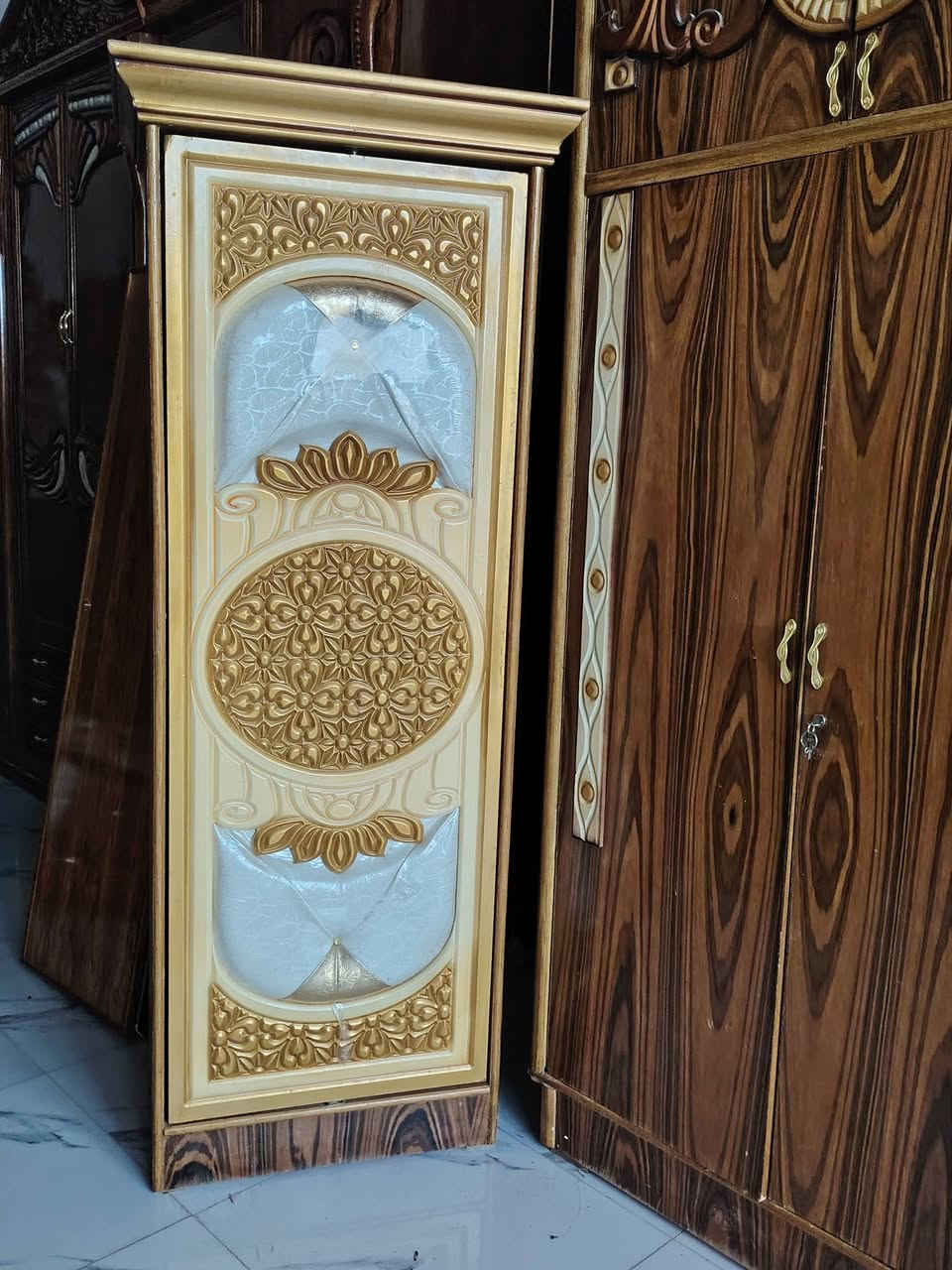 يتوفر غرف نوم عراقي وكناتير جدد مقابيل مستوصف الرمانه للاستفسار الاتصال على الرقم 
***********
