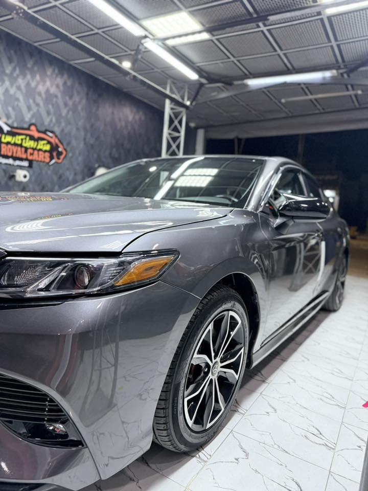 كامري 2021 هايبرد امريكي 4 قطع صبغ
مواصفات السياره LE
السياره كلش حلوه 
ضررها ب امريكا بجهة الايمن بيها ضرر بشاصي بدون قص 
يعني ضررها بي داخل 
السياره راداد 
بصمه
كرسي كهرباء مواصفات نص فول 
السعر 169 وبيها مجال بسيط 
الانبار الرمادي 
***********
