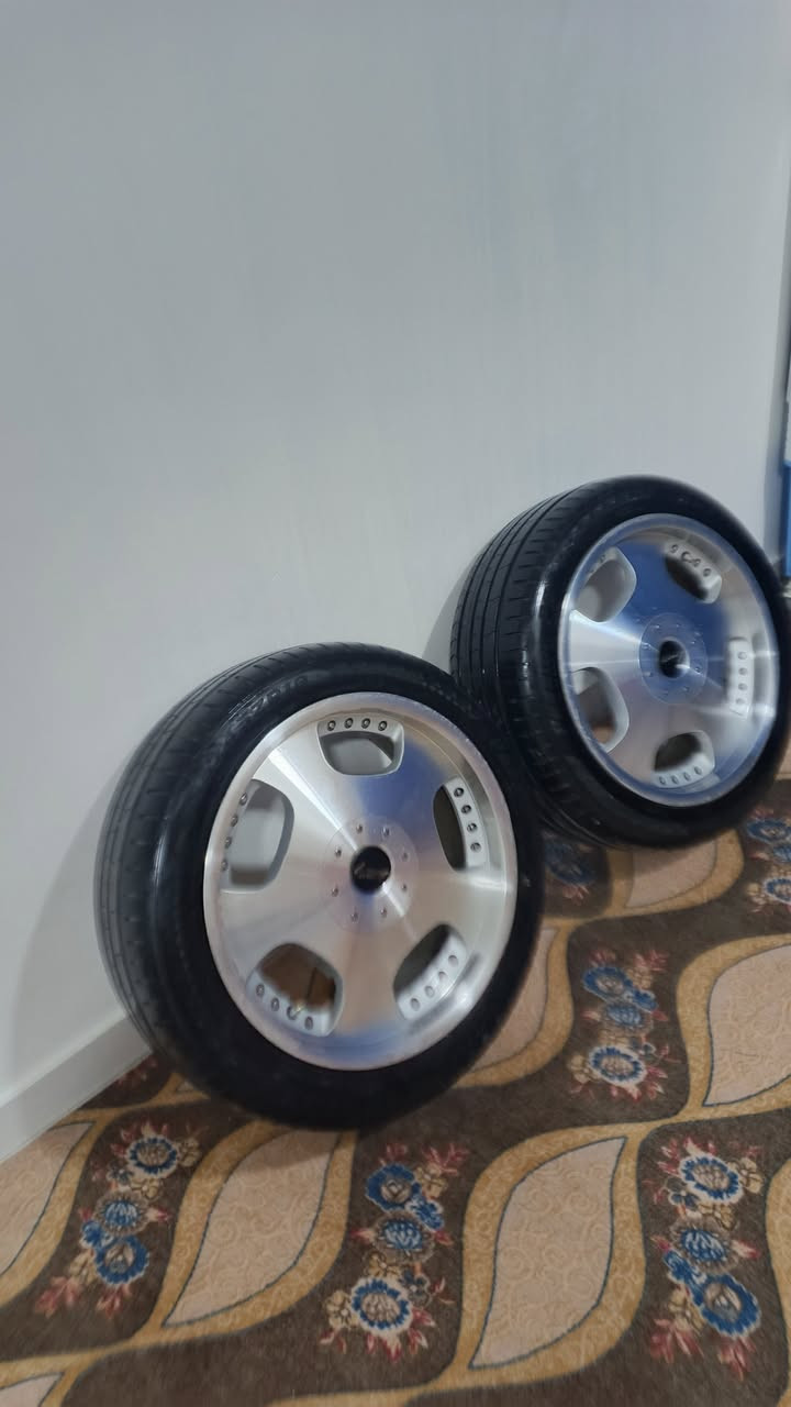 سلام عليكم للبيع حجم 18 ملكه او يرهم ماجستا شرط الفحص السعر 400  ***********
