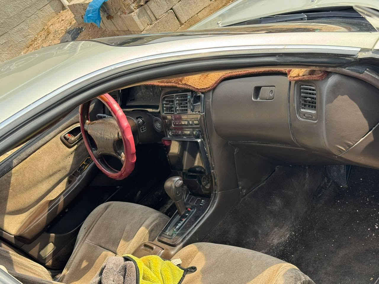 السلام عليكم للبيع مارك نفخ لون ذهبي موديل 1993 مكفوله من الكص والنقل جثه والضربه وعيب الشرعي سياره جديده جاهزه من كلشي  سنويه ب اسمي. ((  السعر.  70)) 
 ***********
