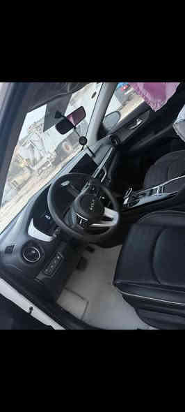 للبيع كيا سيراتو موديل 2025 رقم اربيل  تحويل مباشر هذاحادثه  السعر 78$ وبيه مجال العنوان بغداد للاتصال ***********  المواصفات 1/1
