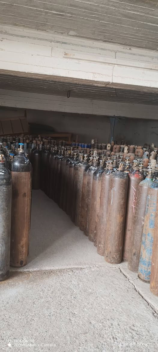 Al-Ajwad Company...
 A company specializing in the production and trade of all gases.
Among the gases it produces:
Industrial and medical oxygen (O2)
Industrial and medical nitrogen (N2)
Industrial CO2
Pure helium (He)
Argan gas
In addition to other gase
For more details...
Contact us by phone:
***********
***********
004917646555069
email:   alajwadcompany2004@gmail.com
............................................................................... 
شركة الأجود...  شركة مختصة بأنتاج وتجارة الغازات كافة 
من الغازات التي تنتجها 
غاز الاوكسجين O2 الصناعي والطبي 
غاز النتروحين N2 الصناعي والطبي 
غاز CO2 الصناعي 
غاز الهيليوم النقي He 
غاز الارجان Ar 
بالاضاة الى غازات اخرى
لمزيد من التفاصيل... 
التواصل عن طريق ارقام الهاتف
*********** 
***********
004917646555069
email:   alajwadcompany2004@gmail.com
