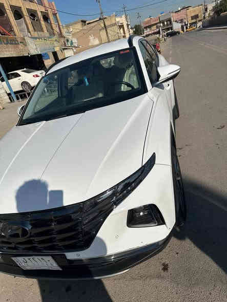 🚗 هيونداي توسان 2024 – وارد خليجي
✨ مكفولة من الضربة والصبغ 100%

المواصفات:
• محرك 2000 دوش اقتصادي وقوي
• ماشية فقط 29,000 كم
• لون أبيض لؤلؤي
• بصمه تشغيل/ ترحيب بل مري / مري شفط / شاشة كبيرة / كاميرا / حساسات / داخل بيجي 
• تبريد ممتاز – صيانة منتظمة
• المطلوب: (215) وبي مجال بسيط للشراي
العنوان بغداد الدوره 📍

ملاحظات:
✔ السيارة خالية من أي عيب
✔ الاستمارة والفحص جاهز
✔ جاهزة للنقل فوراً

📞 للاستفسار : ***********
