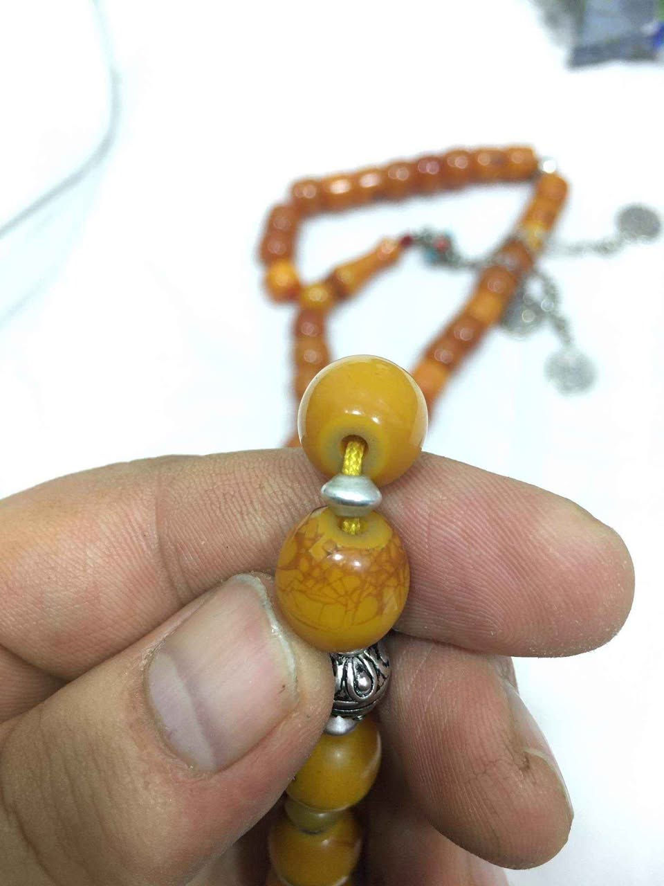 سبحة سندلوس لندني سوبر انتيك، فواصل فضة، 33 حبة خالية من الكسر والعيوب
*********** بغداد, العراق
