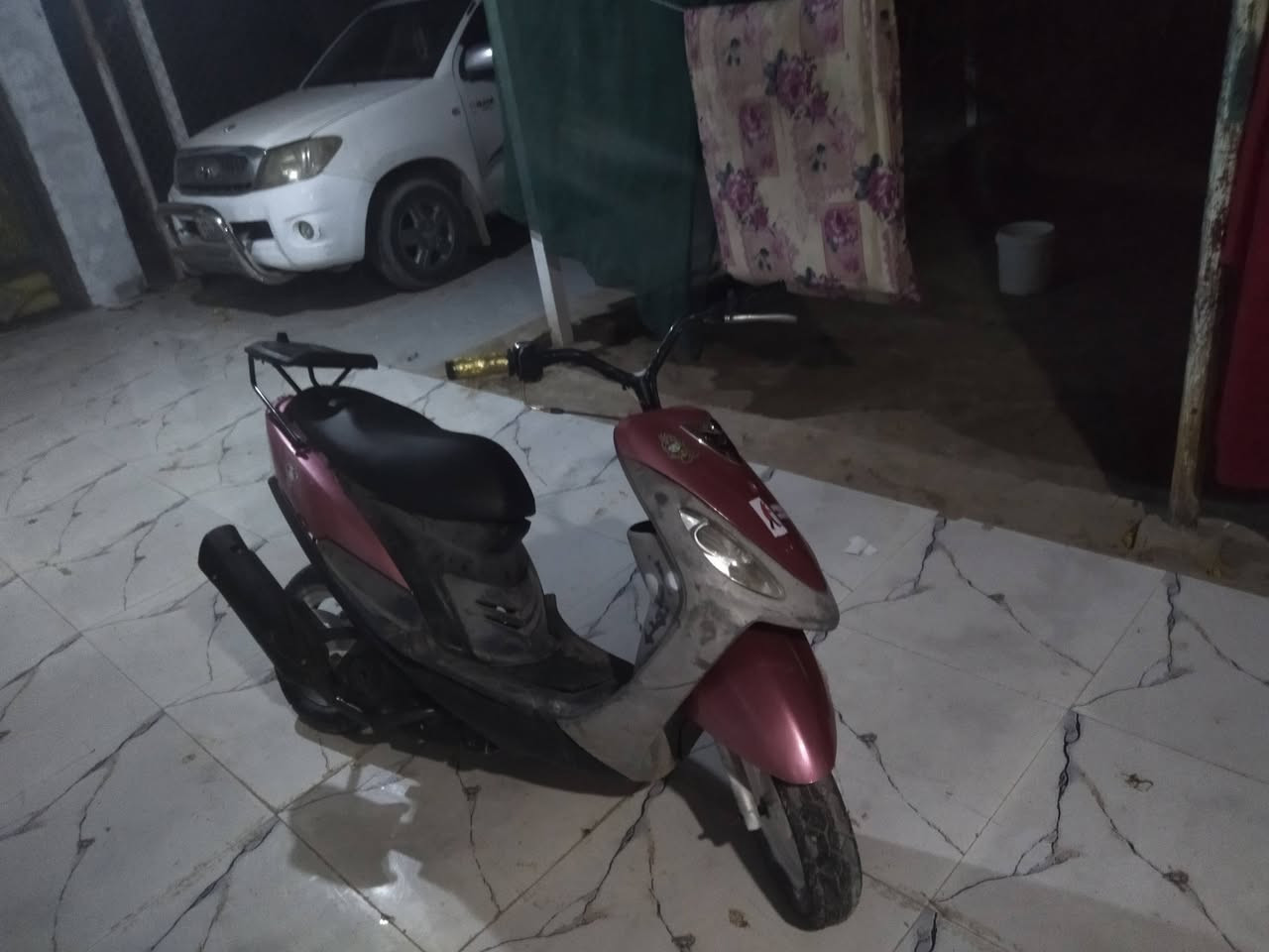 السلام عليكم دراجه ماكس قشمه للبيع دراجه نظيفه بوشه 55 دراجه خير من الله سرعه ومعدل ماكينته مفتوحه مره واحده لا تبخير ولا تنقيص مكاني القرنه الصغر العلوه قرب الطاحونه السعر 600 وبها مجال رقم الهاتف *********** رجاء لا احد يتعبني بس الشراي يراسل
