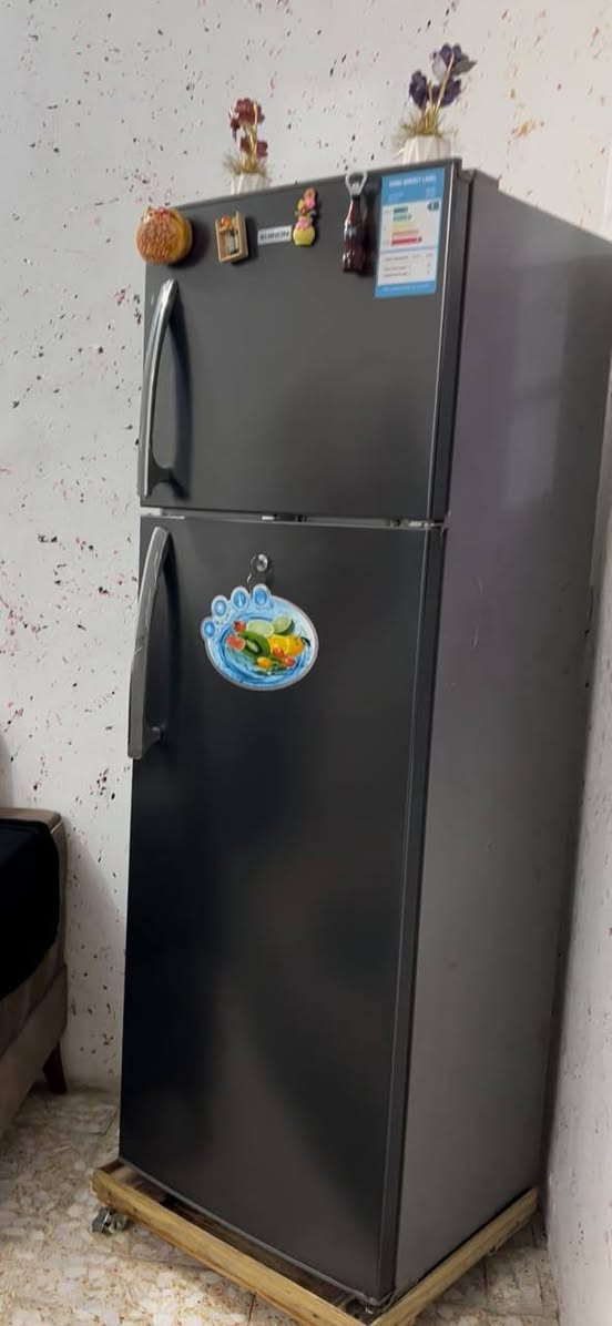 غراض جديد نظيفات  للبيع كلمن بسعرة تواصل ع هذا الرقم ***********
