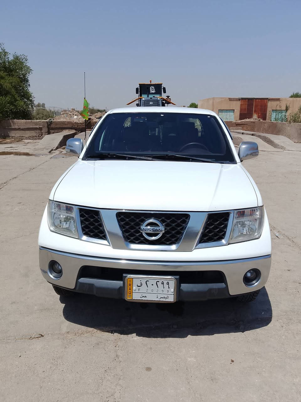 للبيع نيفاره موديل 2011
كفاله عامه تبريد كهربائيات كله شغال 

سياره جديده ما ناقصهاا شي ومكفوله كفاله 
گير عادي 

***********

***********
