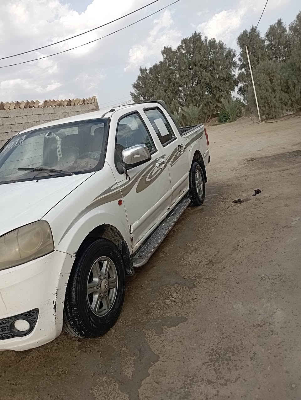 السلام عليكم
كريت ويل 2013 مكينه و كير خير من الله سنويه ساقطه مصفرهه هيه و غرامات السعر 65 وبيهه مجال بيع او مراوس بكريت 2015 وجوه كون نضيفه 
المكان الديوانيه شاميه 
الرقم  ‏‪0750 564 0576‬‏
