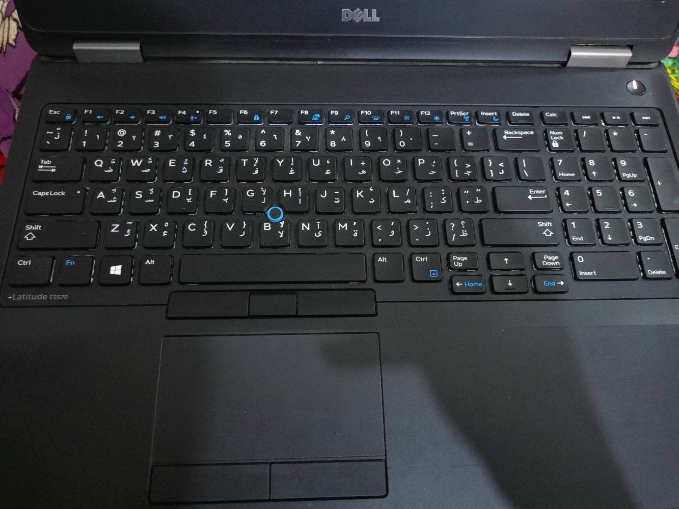 السلام عليكم
 لابتوب نضافة 100% 
نوع Deel
core i5
الجيل السادس
وندز 10
مساحة تخزين 256G
ذاكرة وصول (RAM) عشوائية  8G
السعر  250