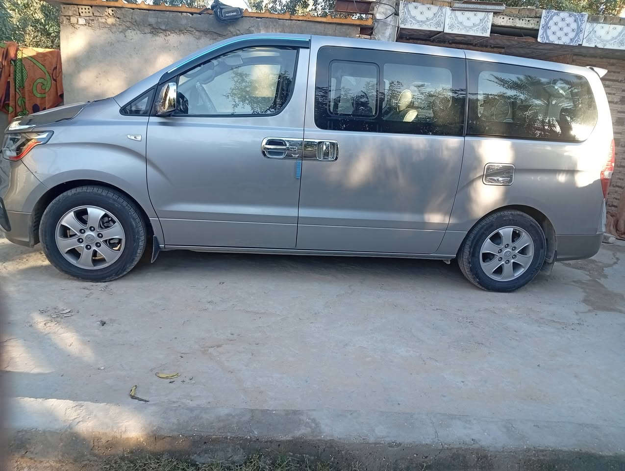 سلام عليكم ستاركس مسكر البيع مديل اصل 2021مرمز 2023 رقم بغداد دولي   المكان النجف الاشرف  السعر خاص رقم الهاتف ***********
