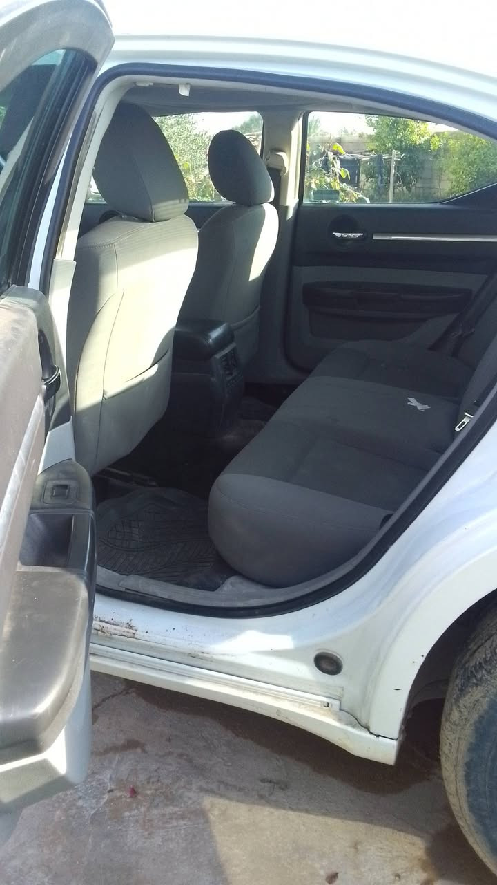 سلام  عليكم

للبيع جارجر 
مزاد وزارة الداخليه

مكفوله كفاله عامه ماعدا الصبغ للجماليه

الموديل  :  2010

المحرك  :  3500 سته سلندر

ماشيه  :   36 الف سياره زيرو

ملاحظة  :  المركبه تتسجل رقم بغداد

الـسـعر  :  95 ورقه

للاستفسار أڪـثـر : ***********
