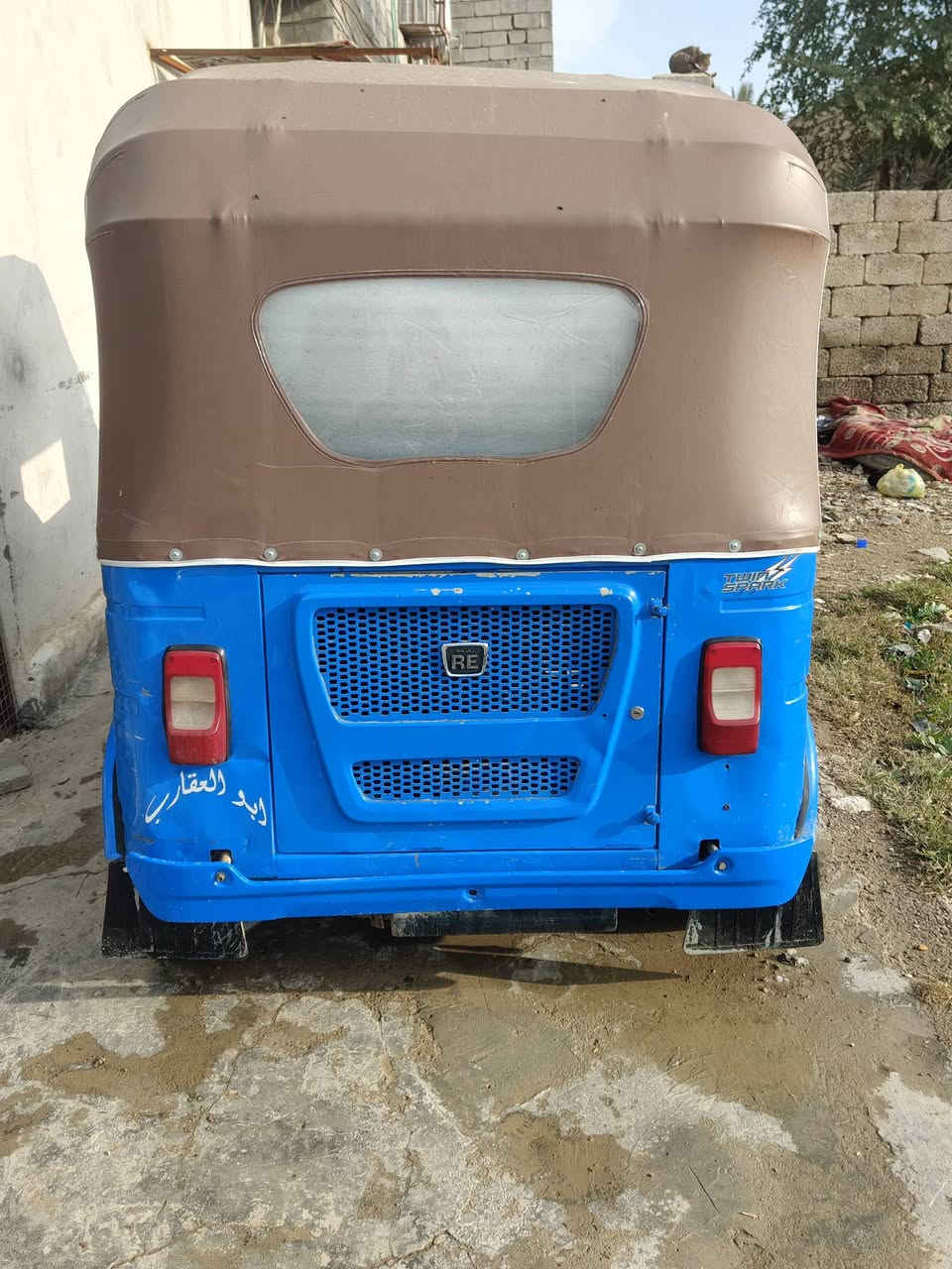 السلام عليكم تكتك موديل 21 بس بل سنوية 20 تحويل ثاني يوم الكشر مابي لا صبغ ولا معجون بس بارد المحرك مكفول لا تنقيص ولا تبخير الاكسل مكفول ترايهة زيرو السعر 6و٨٠٠ وبيها مجال قليل المكان بعقوبة جرف الملح الشراي يتصل عرقم ***********
