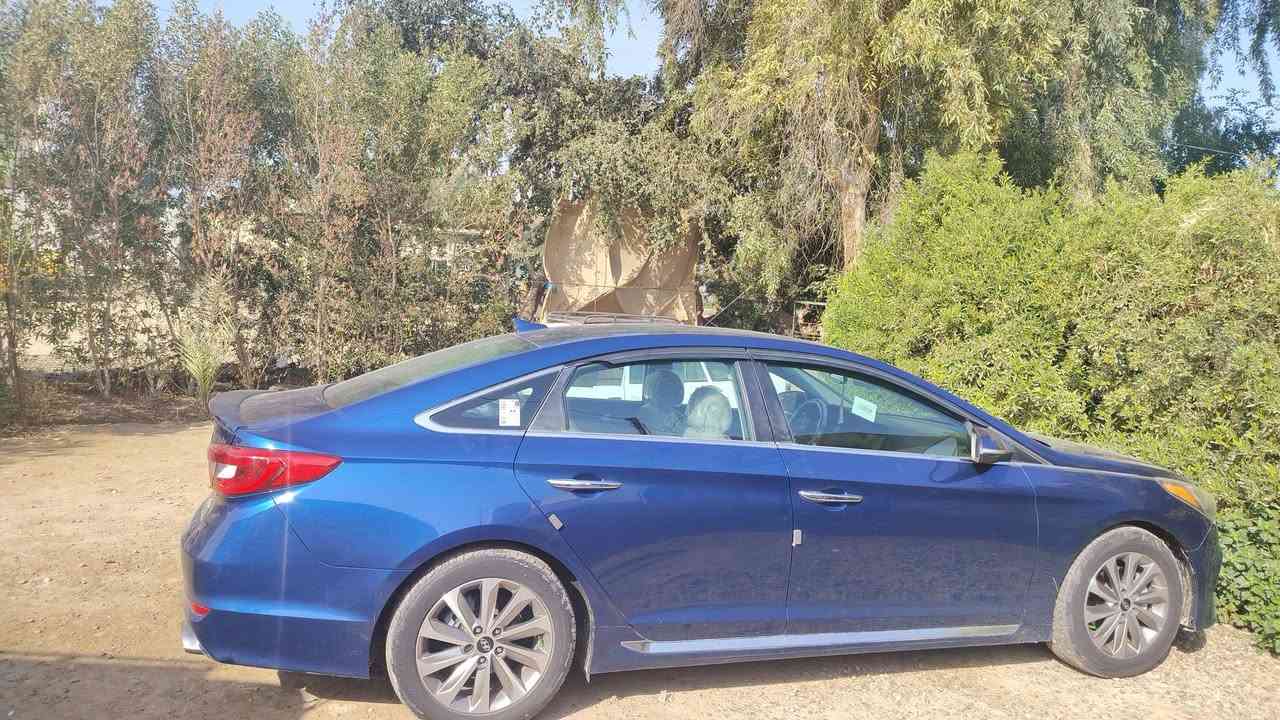 السلام عليكم شباب سوناتا 2017 سياره امريكي بيها باب السائق مواصفات فتحه كشن كهربائي *********** سعر 133 💲
