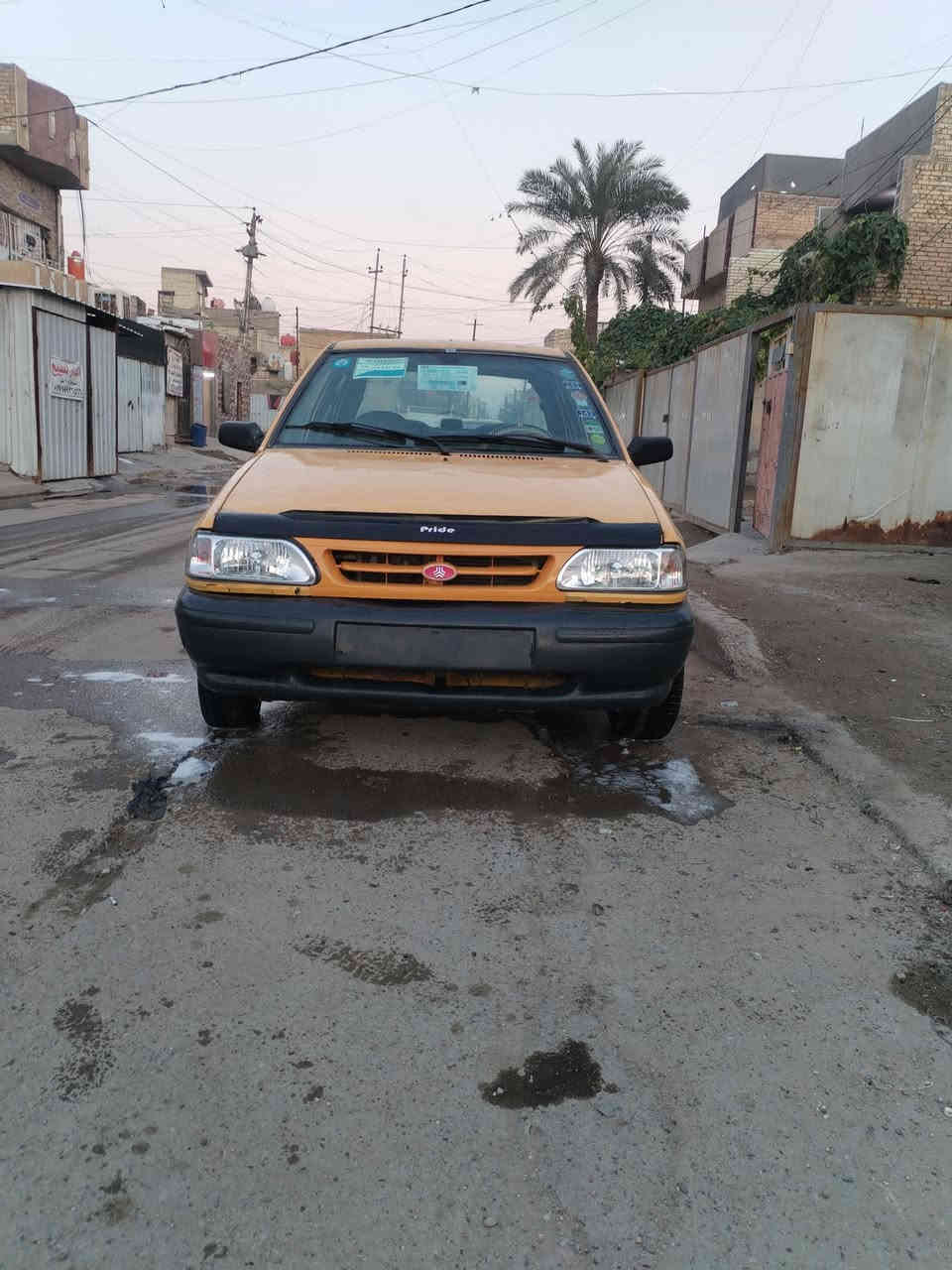 سايبه ٢٠١١ محرك وكير وشواصي مكفولات تخم تاير خط ابيظ بيها جاملغ امام امبدل اصلي فقط السياره نظيفه وحلوه مصفره من كلشي سنويه لغاية ٢٠٣٠ هزه جديده رقم انكليزي باقي عل استلام  شرط عقد مروري  السعر ٢٣ وبيها مجال بصيط مكان السياره الشعب حي اور *********** وهاي كل التفاصيل وصور لاتسالني وتكلي اشبيها تعال افحص وشوف ابعينك
