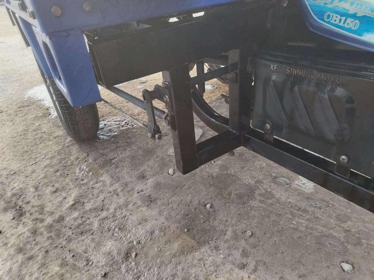 سلام عليكم 
ستوته ٢٣ رقم انكليزي بسمي مداور ثاني يوم نضافه شواصي وبدي ١٠٠٪
بس المحرك مفتوح ستوته نضيفه كلش احله من الصوره السبير نازل مره وحده *********** مكاني ديوانيه
