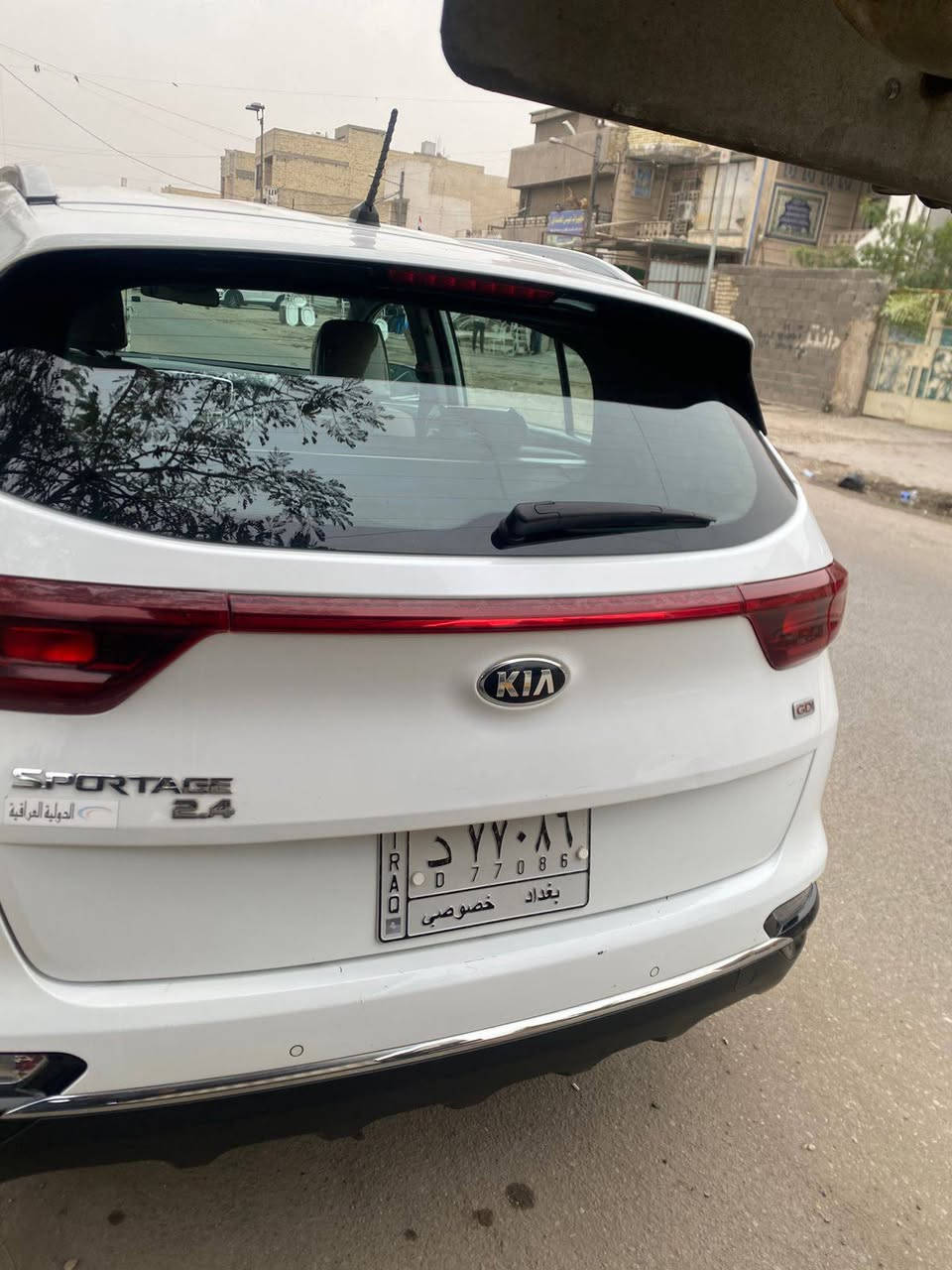 السلام للبيع كيا سبوتج ٢٠١٩ وارد خليجي خليجي شركه الدوليه السياؤه مكفوله كفاله عامه من صبغ وتبديل وبارد بيه شخط بلباب الخلفي بعده على وظعه السياره تلث انظمت قياده شاشه اعاطل قطعتين تبريد مكينه ٢٤٠٠ GDI فور ويل ماشيه٩٦الف كير مكينه مكفولات من كلشي السعر١٧٨ وبيه مجال للستفسار *********** بغداد الطالبيه بغداد, العراق
