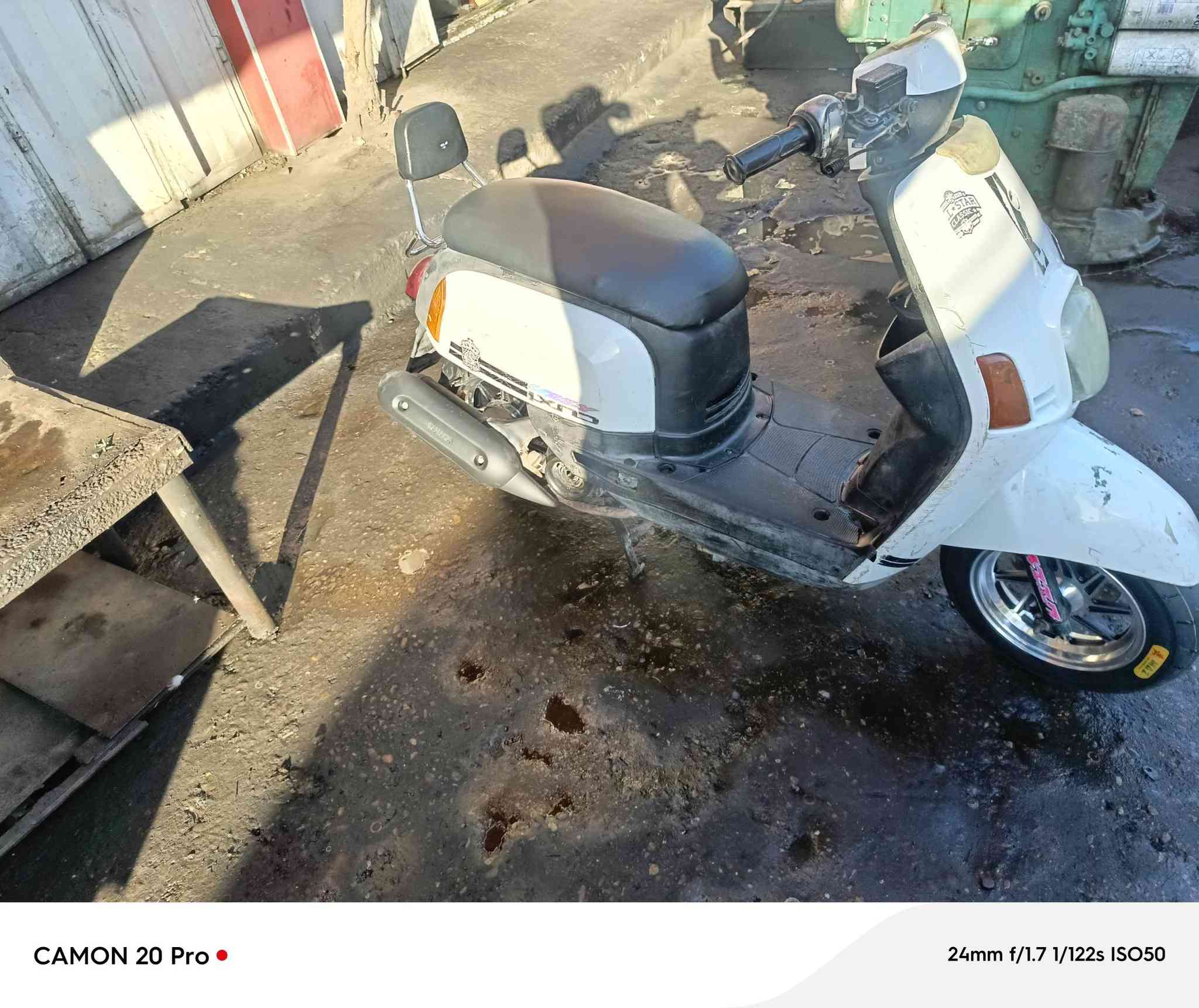 السلام عليكم شباب بوليس سيلفو هوندا ماكينه بلاديه حلوه سع 400 وكان بغداد رقم الهاتف ***********
