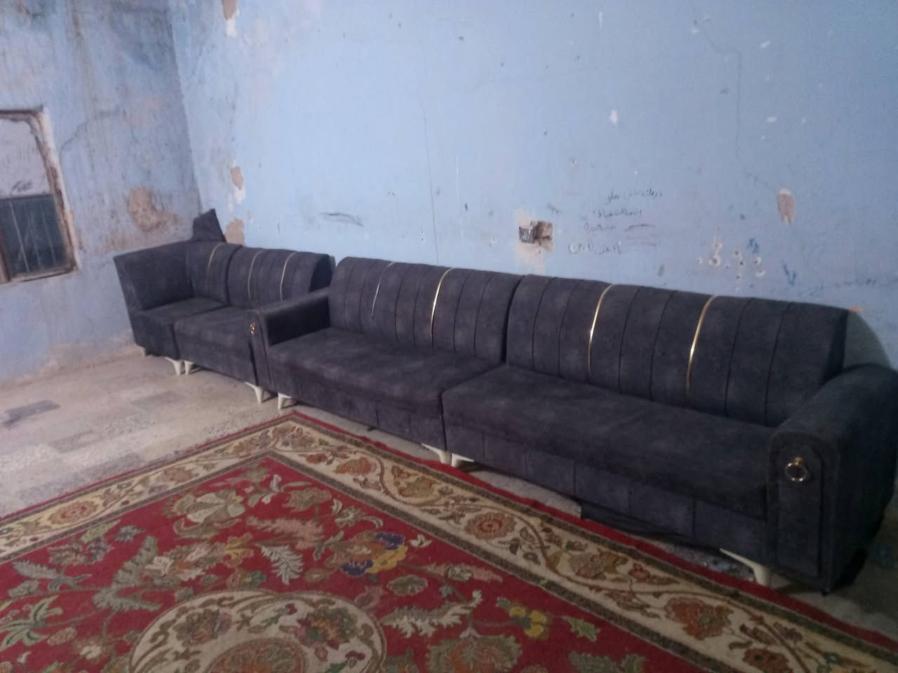 بلازمة ل جي حجم 55 ام النت السعر 250 قفل 
كاونتر 3 قطع سنك مرمر 200 قفل تخم 9 مقاعد 150قفل 
ابو غريب الشهداء ***********
