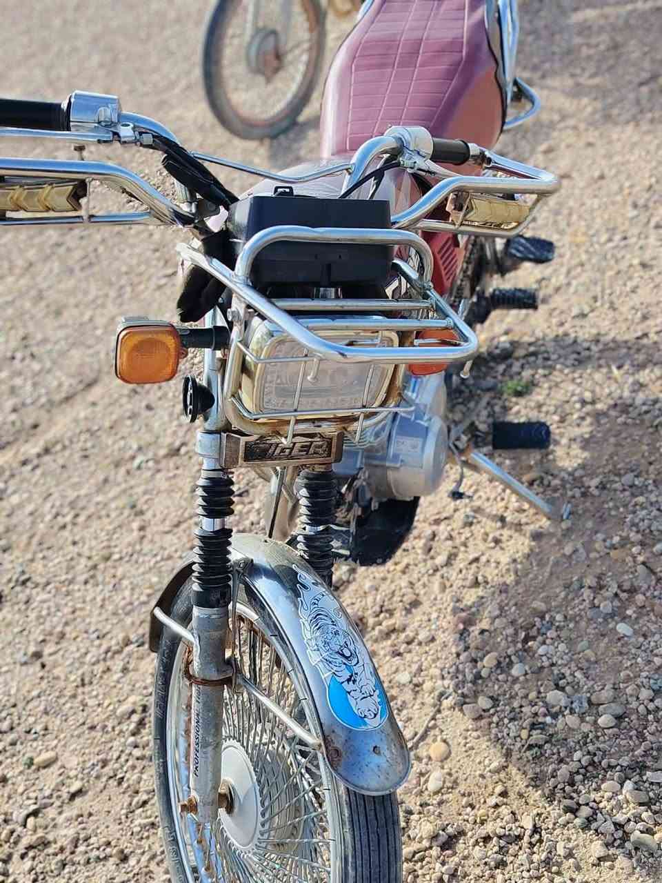 تايكر ابو الدرع موديل 2020 وزن ثقيل السعر 400 مكان جنوب الموصل  تصال ***********
