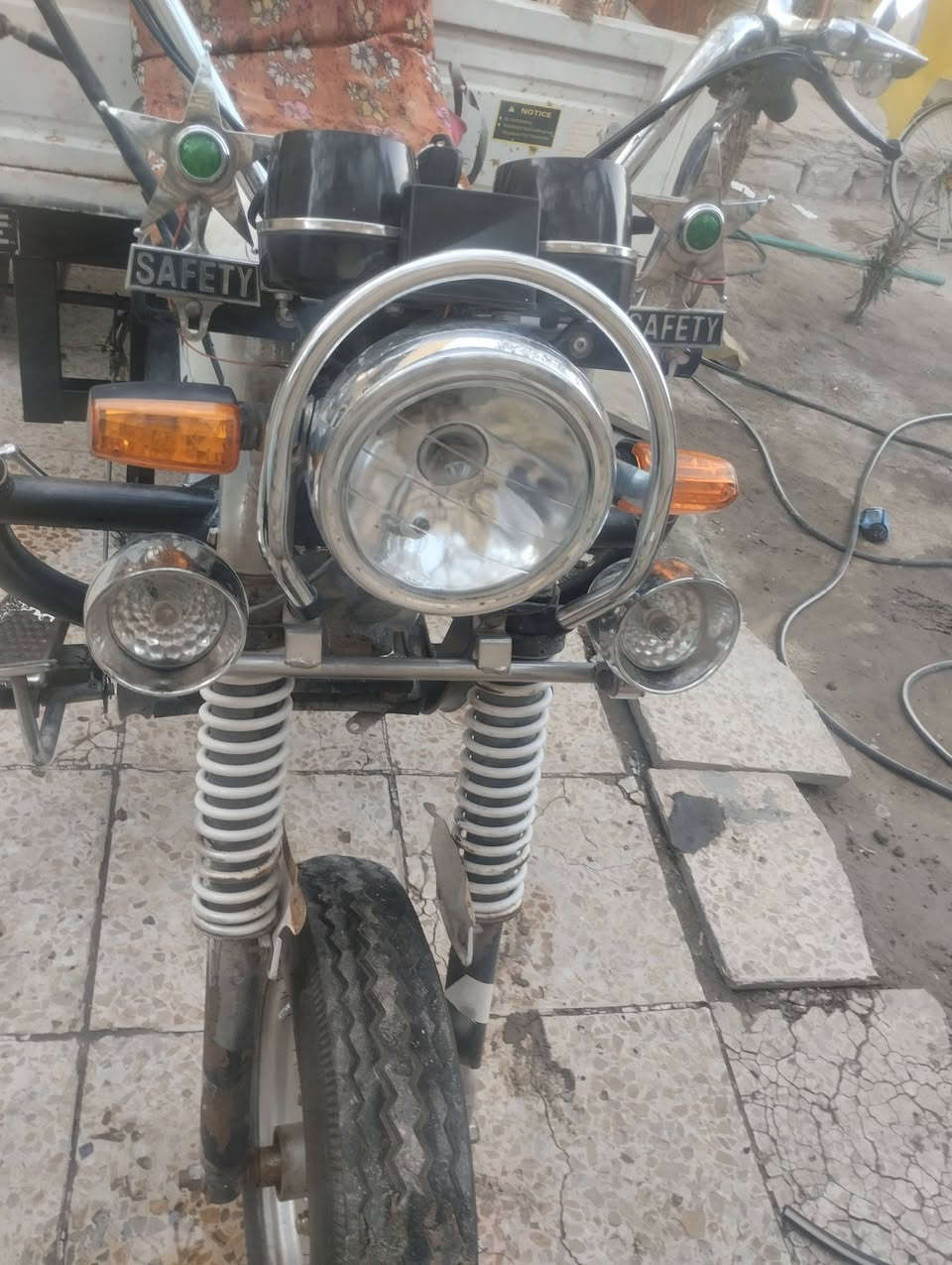 ستوته للبيع موديل 20 اوراق مكينة جديده اكسن جديد ستوته خير من الله
رقم الهاتف ***********رقم صاحب ستوته
مكلف بنشر
