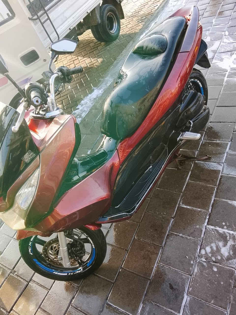 السلام عليكم دراجه بي سي اكس جيل اول سعر مليون و٢٠٠
***********
المكان مدينت الصدر
